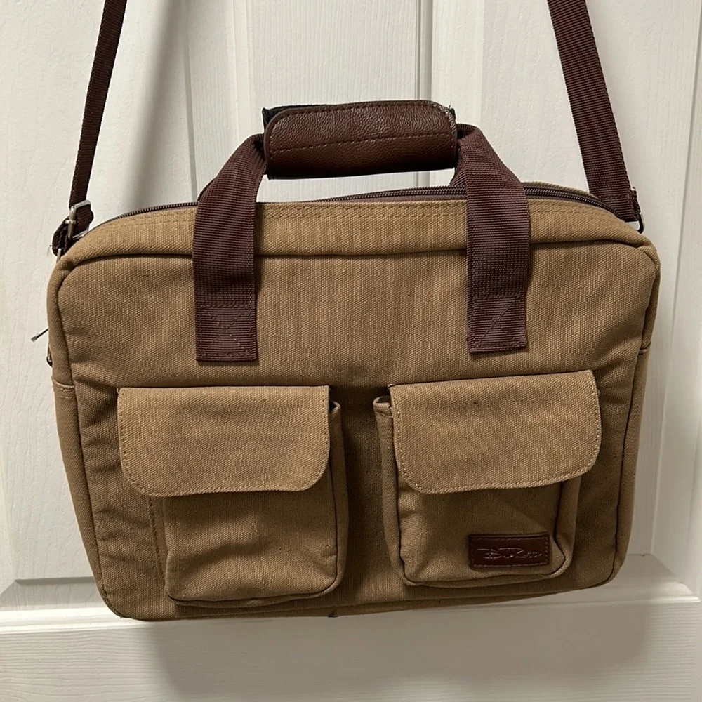 Bella Russo Unisex Canvas Computer/Book Bag